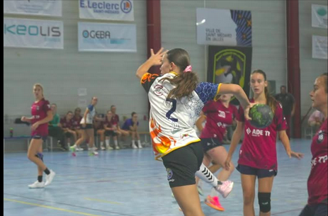 Reportage - U17 France - J4 - Lili Jambes (Entente Lège CF-Saint Médard-Lacanau) efficace