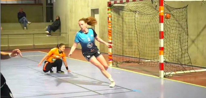 Highlights - Prénationale - Poule A - Match en retard J12 - Emilie Dumay (PE2M HB) en perce-muraille