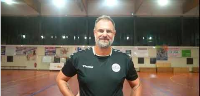 Reportage - Excellence régionale - Mathieu Julien (HBC Créonnais) : "Rester en région"