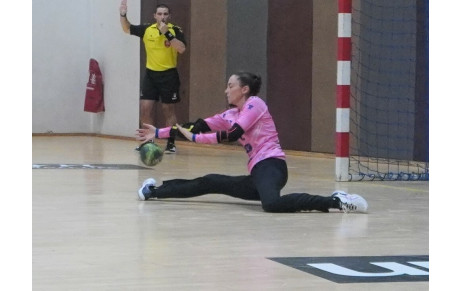 Le cadeau de Noël de Handball Infos 33 : le quadruple arrêt de Mathilde Cosson