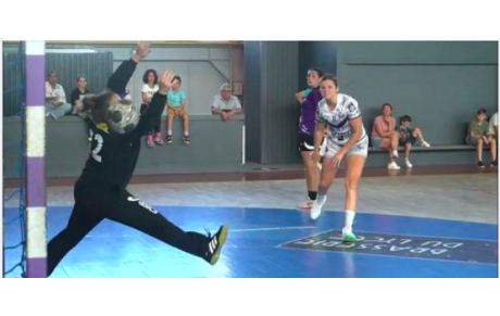Vidéo - Prénationale - J4 - Aurélia Viersou (Girondins de Bx) chercheuse de poteaux