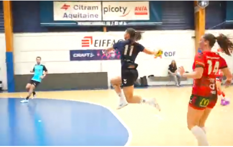 Reportage - N2 - Poule 2 - J2 - Auriane Broutin (Mérignac HB) donne l'exemple