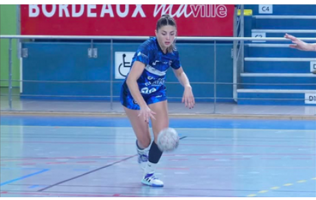 Reportage - Coupe de France régionale - Tour 2 - Marine Tiemblo (Girondins de Bordeaux Bastide HC) efficace