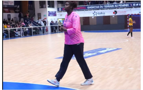 Reportage - Nationale 1 - J15 - Shana Wanda (Mérignac GH) est en train de passer des caps