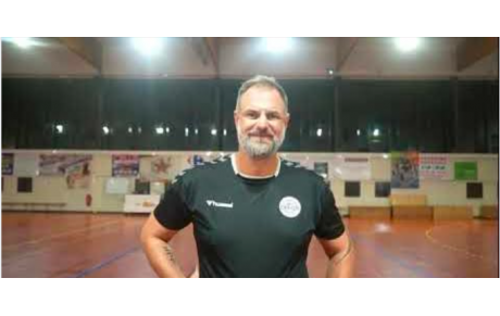 Reportage - Excellence régionale - Mathieu Julien (HBC Créonnais) : "Rester en région"